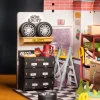 Robotime Garage Workshop DG165 sfeer4